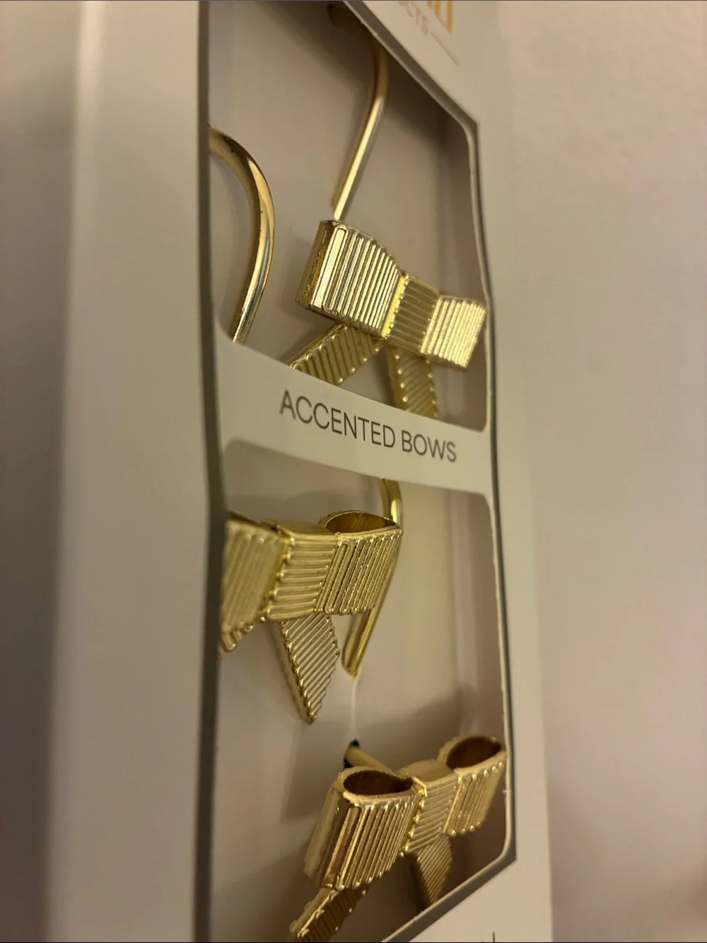 12pc accented gold bow shower hooks